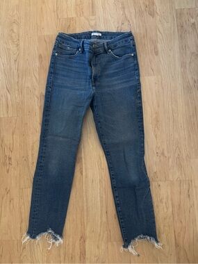 Good American Dark Blue Frayed Hem Cropped Jeans